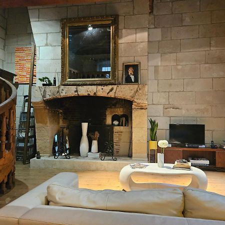Hotel Robin Quantin In The Heart Of Old トゥール エクステリア 写真