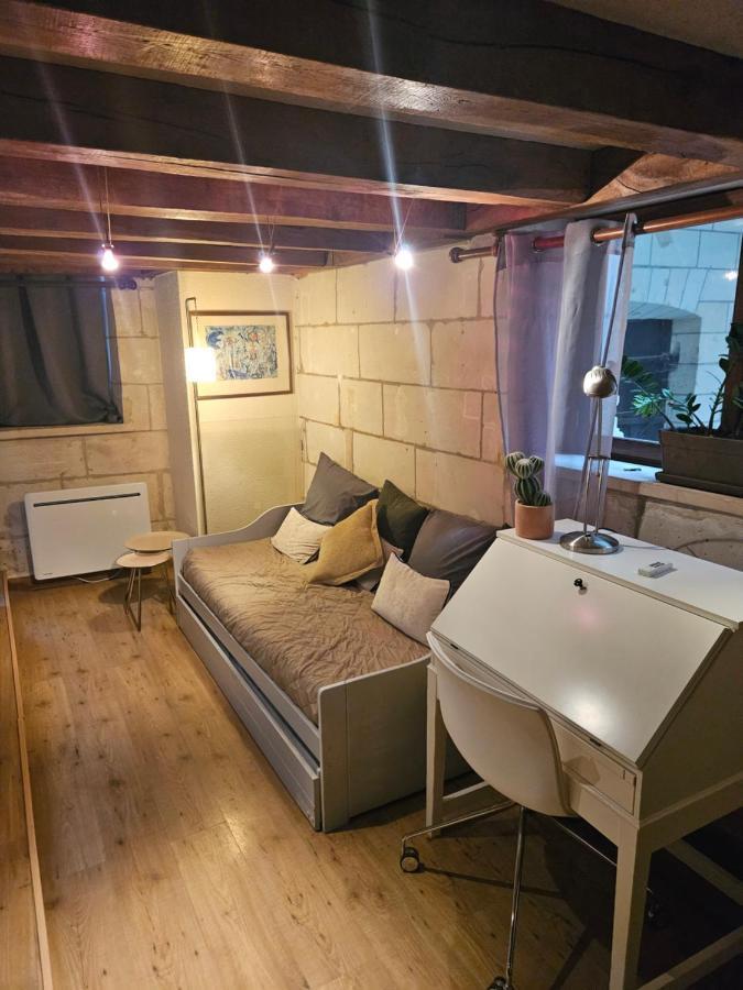 Hotel Robin Quantin In The Heart Of Old トゥール エクステリア 写真