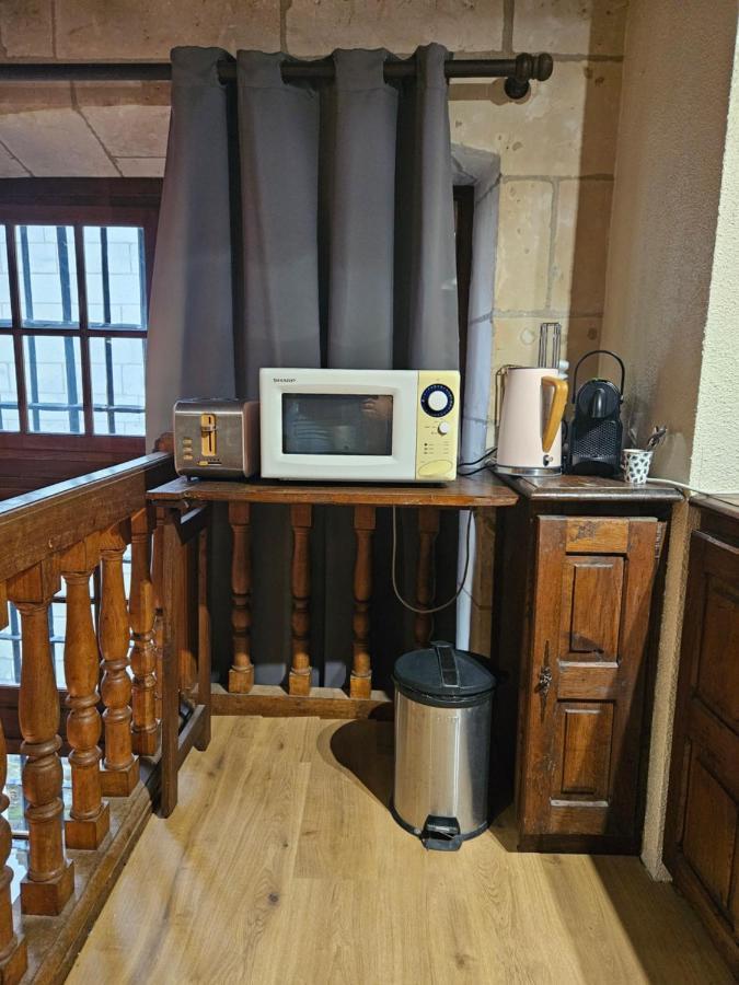 Hotel Robin Quantin In The Heart Of Old トゥール エクステリア 写真