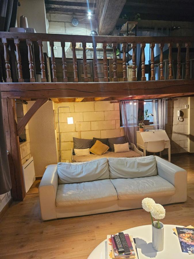 Hotel Robin Quantin In The Heart Of Old トゥール エクステリア 写真